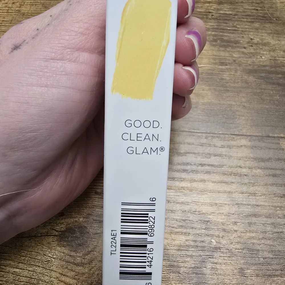 New True + Luscious Angel Eyes Eyeshadow Primer Light Nude 0.33 Oz